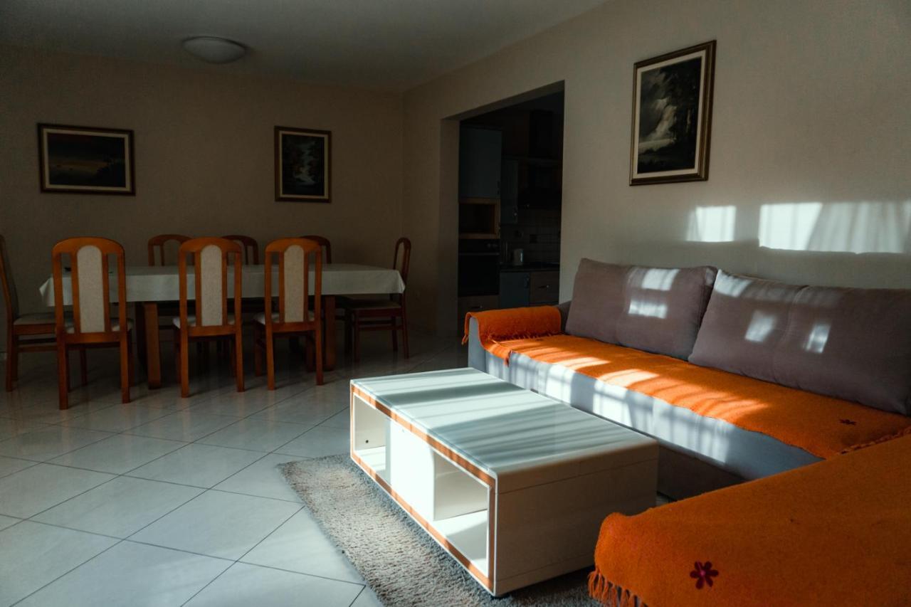 Holiday Home Rozic - Villa With Private Seasonal Heated Pool Mostar Exteriör bild